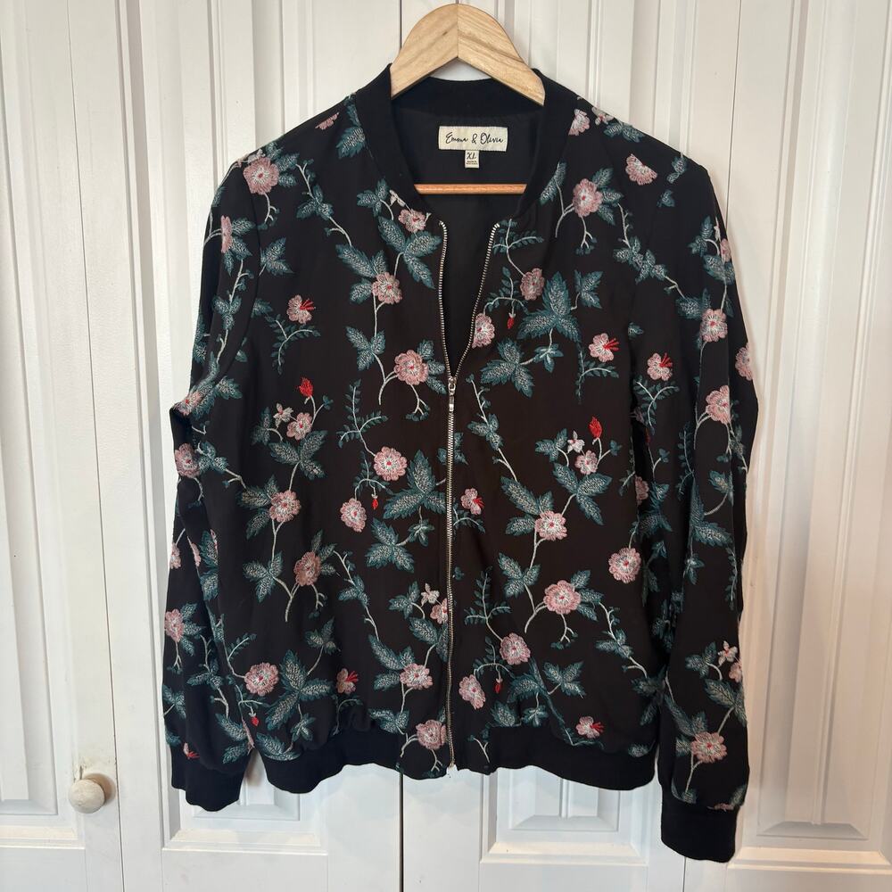 Emma‎ & Olivia Black Embroidered Jacket Size XL